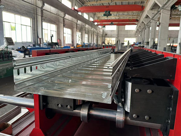 Cable Tray Roll Forming Machine