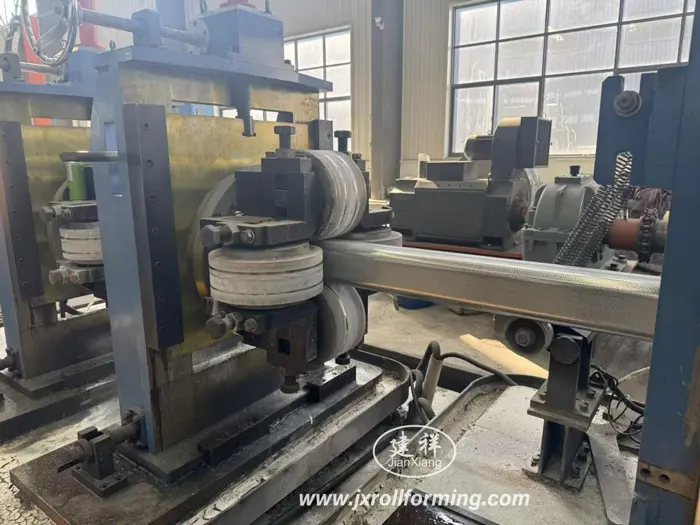 High Frequency Welding Pipe Making Machine straightener