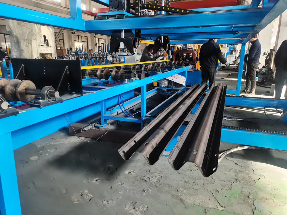 Highway Guardrail Roll Forming Machine auto stacker