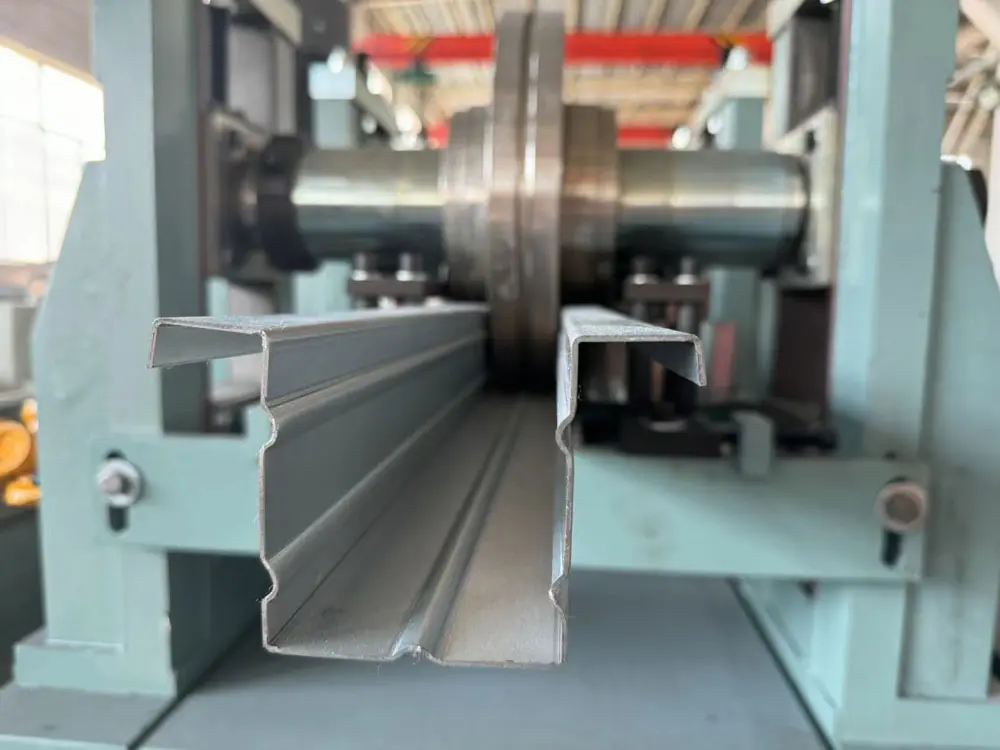Solar Top Hat Channel Cold Roll Forming Machine