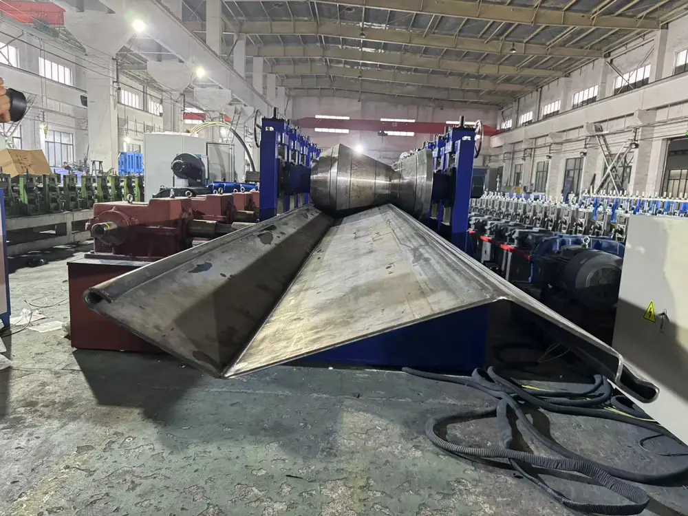 Steel sheet pile making machine